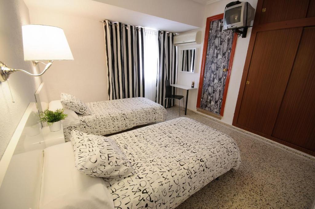 Hostal On Dormire บาเลนเซีย ห้อง รูปภาพ