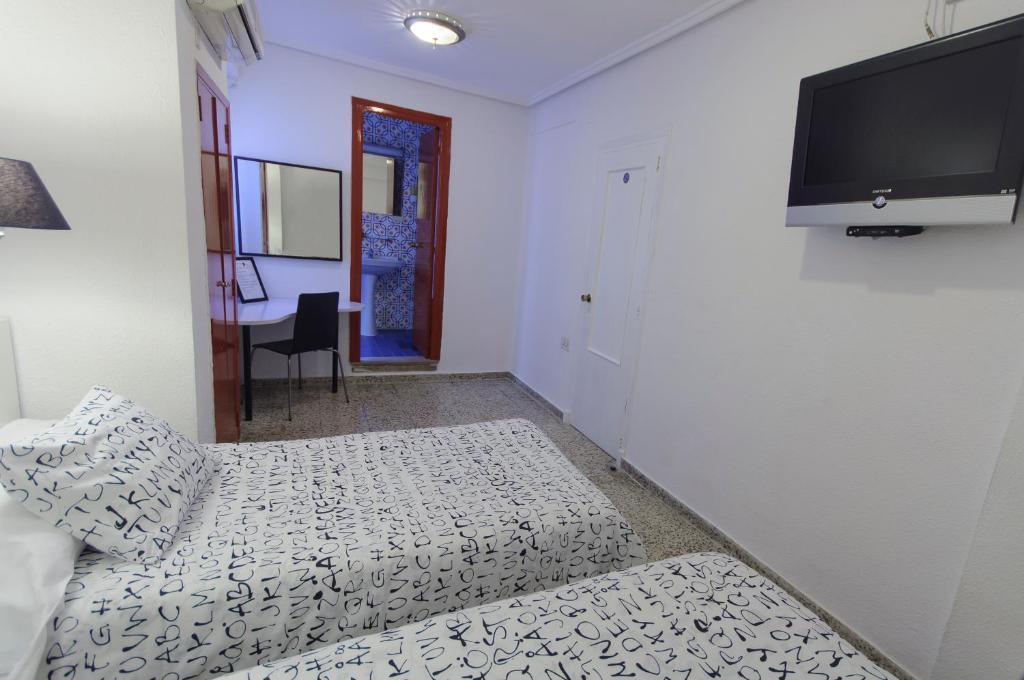Hostal On Dormire บาเลนเซีย ภายนอก รูปภาพ