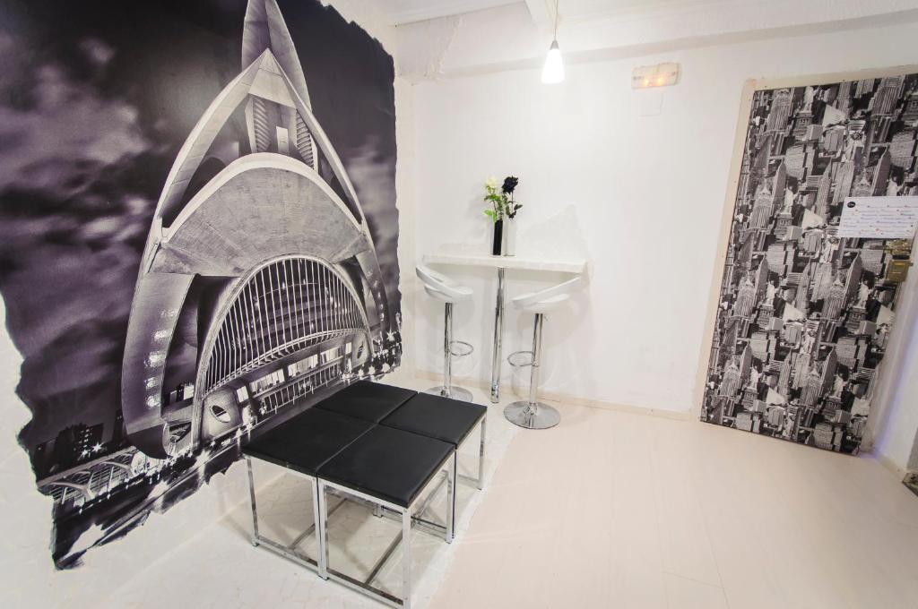 Hostal On Dormire บาเลนเซีย ภายนอก รูปภาพ